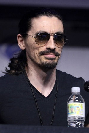 Aaron Schoenke portrait