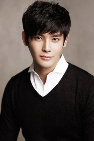 Ryu Joo Han portrait