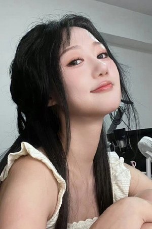 Rou Lian Cheng portrait