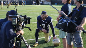 A Season With: 1×3 {year} Online En Netflix