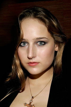 Leelee Sobieski photo