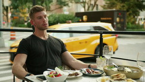 In the City: 1×1