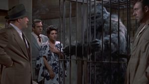 Gorilla at Large film complet