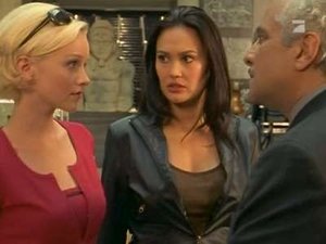 Relic Hunter: 2×13