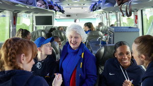 Mae Rides the Bus