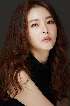 Shin Ha-yeon portrait