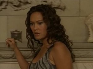 Relic Hunter: 1×10