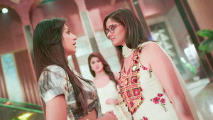 Vishakha Faces Mannat's Warning