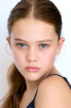 Diễn viên Aniela Zeig