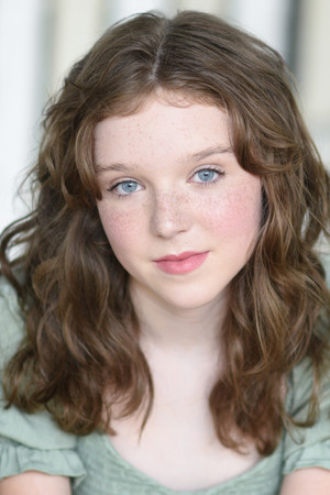 Summer Fontana portrait