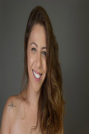 Aline Carválho portrait