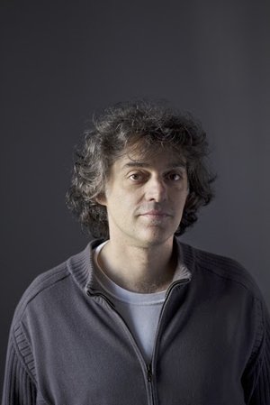 Foto retrato de Néstor Frenkel