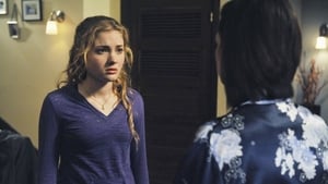 The Nine Lives of Chloe King Season 1 Episode 8 مترجمة