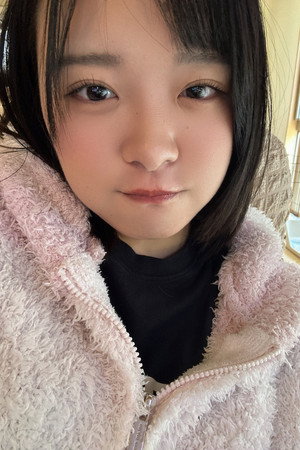 岡本莉里 portrait