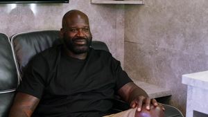 Big RV Remix Shaq's Surprise RV