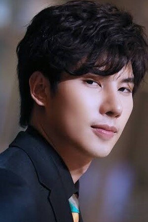 Nattapol Diloknawarit portrait