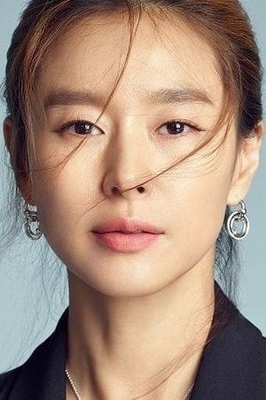 Ye Ji-won isQueen Kang