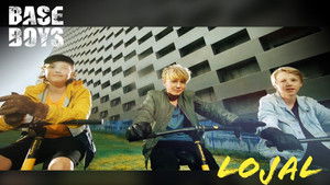 Still from Music video: Loyal