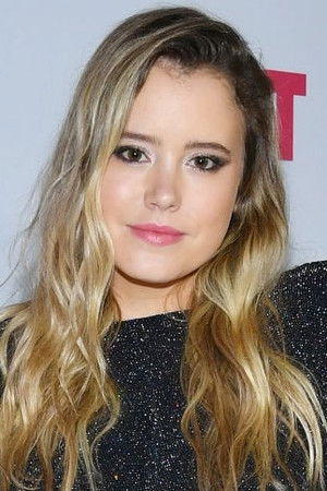 Taylor Spreitler photo
