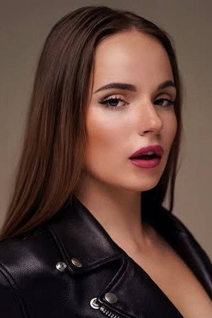 Sasha Spilberg portrait