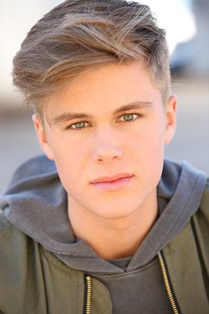 Owen Patrick Joyner photo