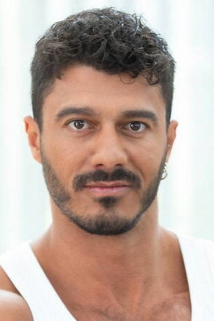 Lobo Carreira portrait