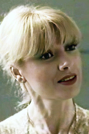 Laura Clair portrait