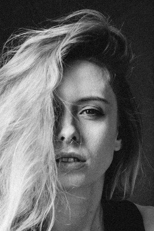 Justine Nelson portrait