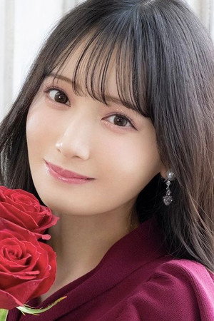 Hitomi Suzuki portrait