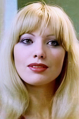 Laura Clair portrait