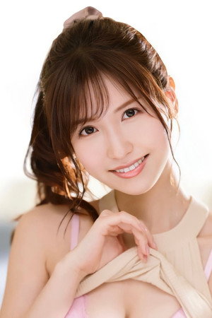 Momo Sakura portrait