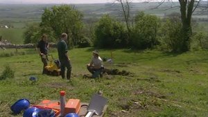 Image An Iron-Age Roundhouse and a Henge - Waddon, Dorset