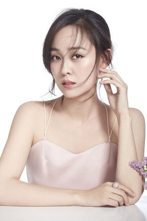 Miao Tingru portrait