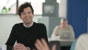 Ça vaut le coût: 8×19 {year} Online En Netflix