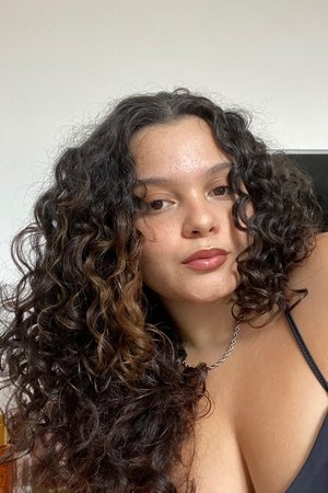 Clara Rodrigues thumbnail