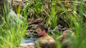 فيلم Chris Hemsworth: A Road Trip to Remember 2025 مترجم