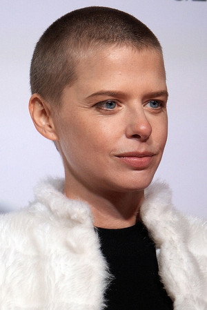 Maaike Neuville portrait