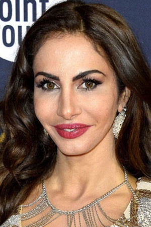 Janina Youssefian portrait