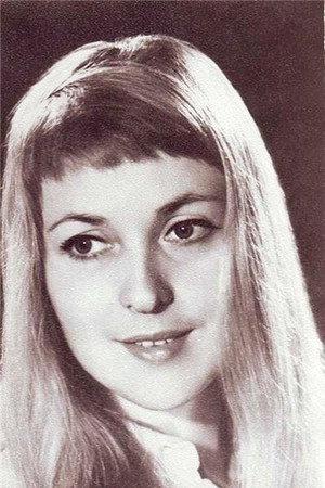 Irina Kalinovskaya portrait