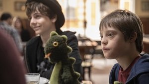 Mio fratello rincorre i dinosauri (2019)