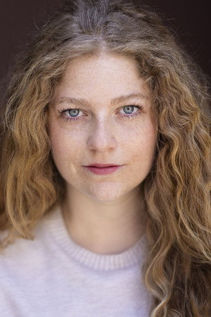 Alisa Nowak — interprète de Elle-même - Contestant