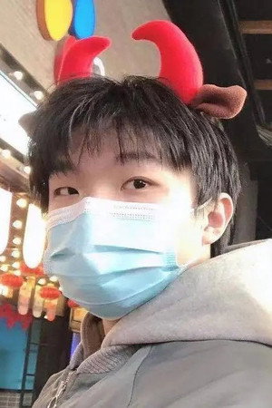 Yuantao Zhang portrait