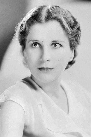 Diana Wynyard portrait