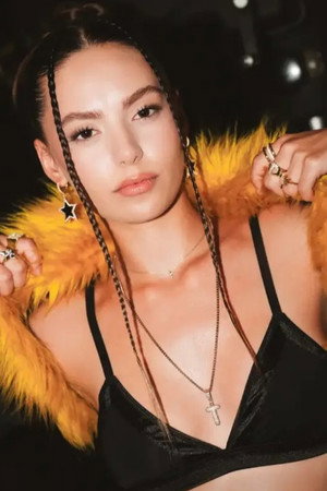 Tuana Naz Tiryaki portrait