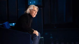 En direct de l’univers: 13×19 {year} Online En Netflix