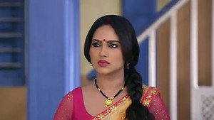 73. Happu and Rajesh, and Amma and Nargis to go for a movie - Happu Ki Ultan Paltan