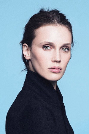 Marine Vacth portrait