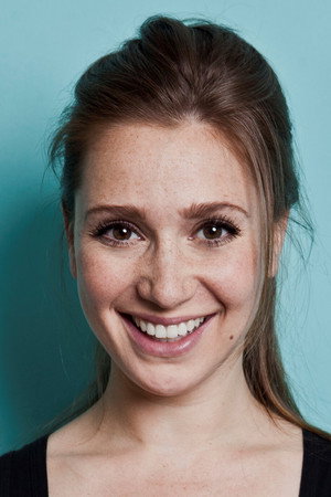 Chava Voor in 't Holt portrait