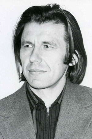 Hando Runnel portrait