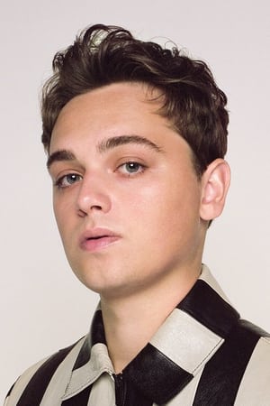 Aktoriaus Dean-Charles Chapman nuotrauka